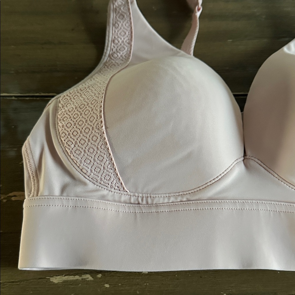 Jockey wireless bra small* - Picture 2 of 5